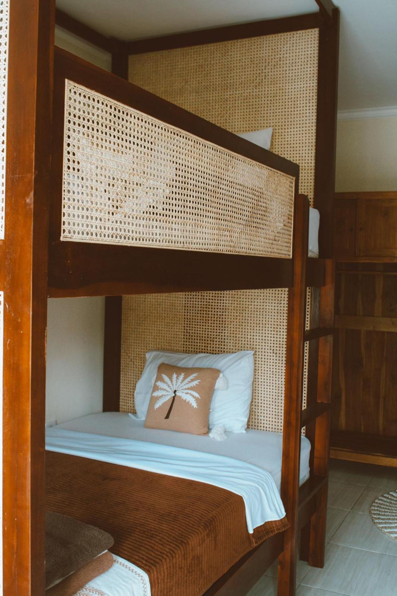 Kala Surf Camp Hotel